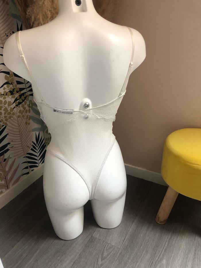 Body dentelle - photo numéro 2