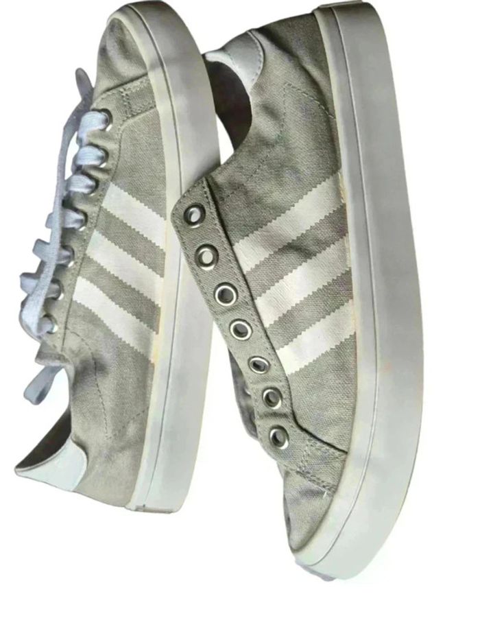 Baskets homme gris clair Adidas 🌹43.5🌹 - photo numéro 5