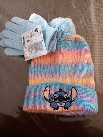 Bonnet et gants Stitch