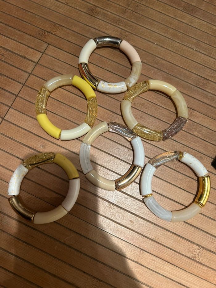Lot de bracelets