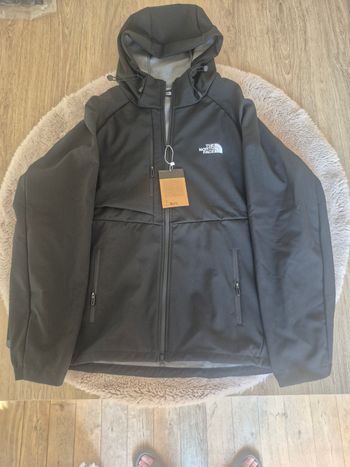 Veste imperméable coupe vent the north face 
