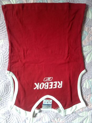 Tee-Shirt rouge de Reebok en S/38