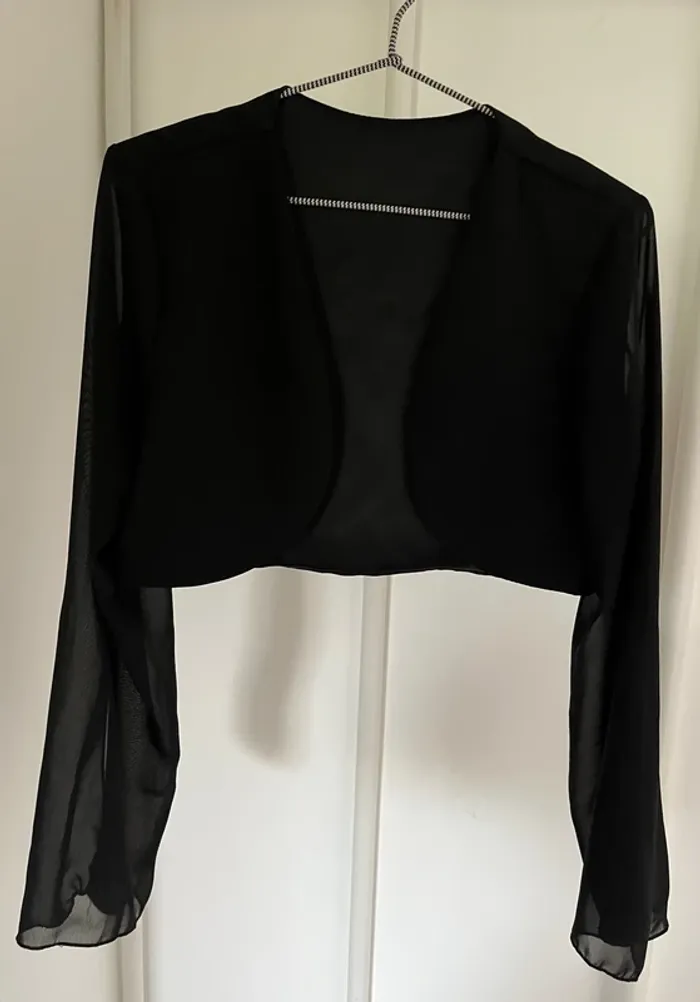 Bolero noir - photo numéro 2
