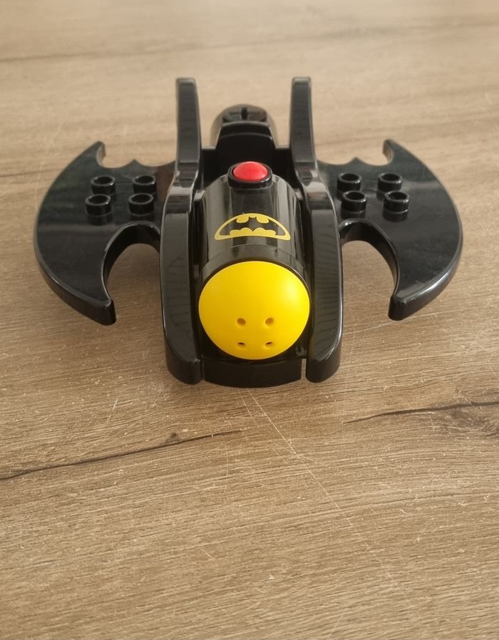 Batwing de Batman Lego Duplo - photo numéro 5