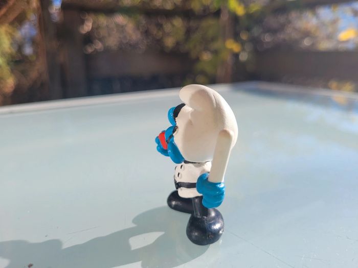 Figurines anciennes Schtroumpfs : patineur, policier, étudiant, bébé S. avec hochet - photo numéro 13