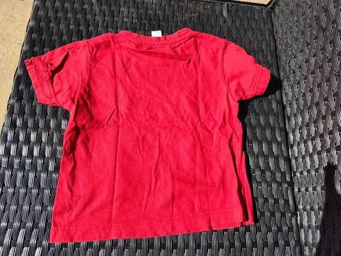 T-shirt rouge - photo numéro 2