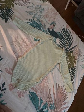 Bodie vert amande 74/80cm neuf