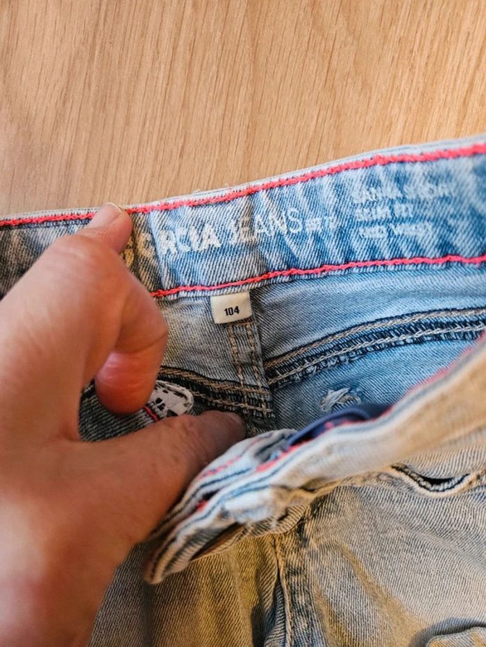 Short en jeans clair 4 ans - photo numéro 5