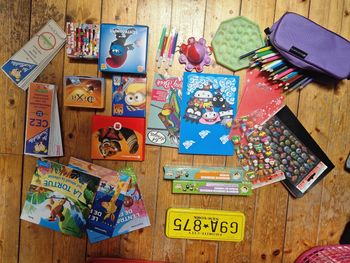 Lot de jeux loisirs creatifs