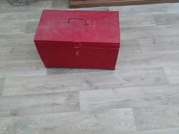 Caisse avec les outils