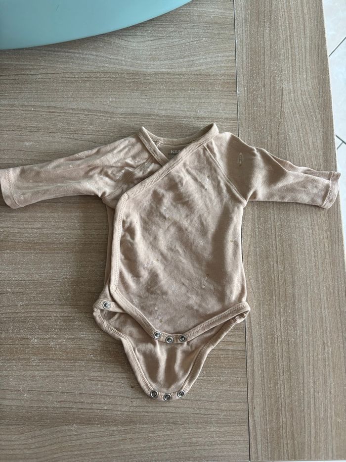 Body 1 mois - photo numéro 1
