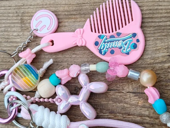 Bijou de sac gri-gri Furby rose et blanc - photo numéro 7