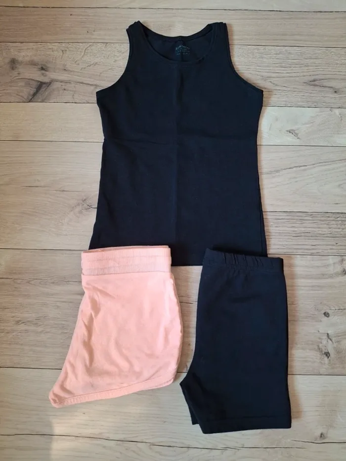 Tea shirt Marcel avec 2 shorts 9 ans