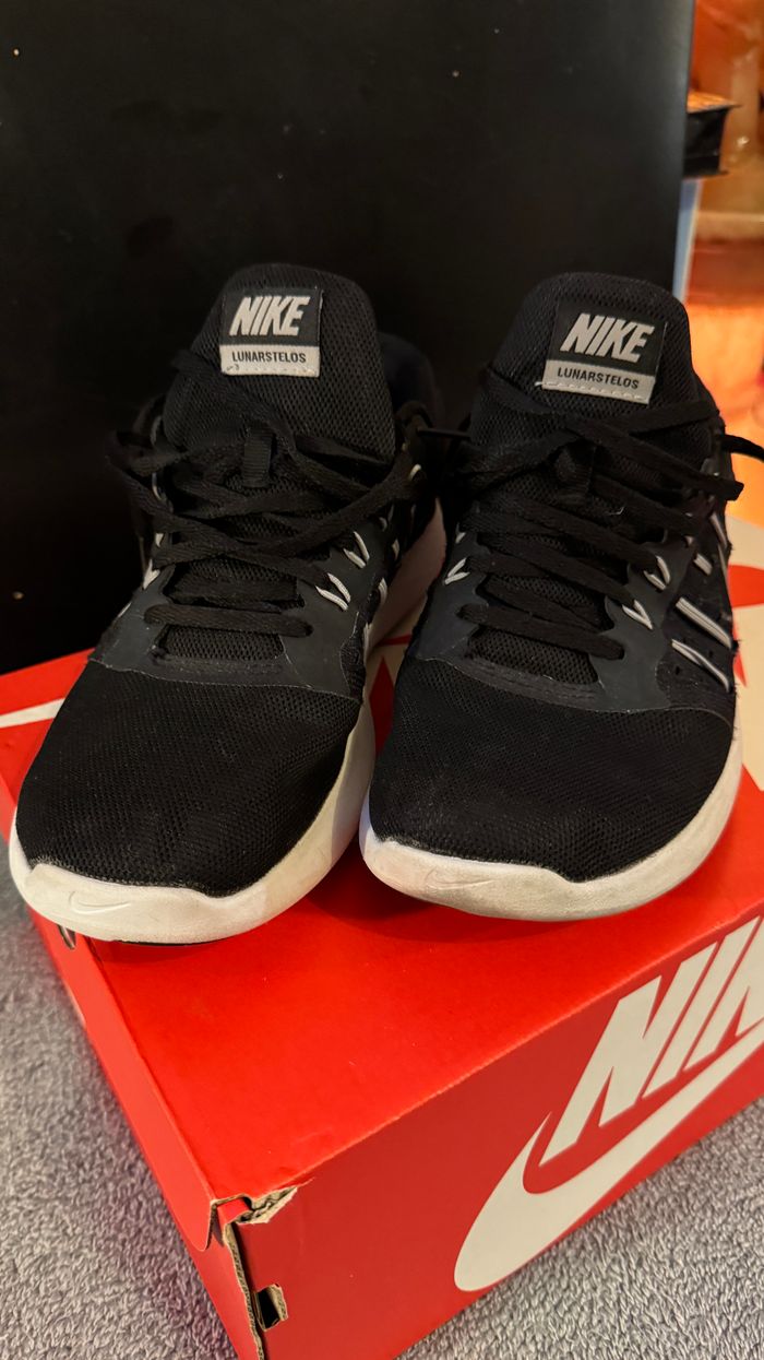 Chaussures Nike Lunarstelos Noir 41 (boite non original) - photo numéro 3