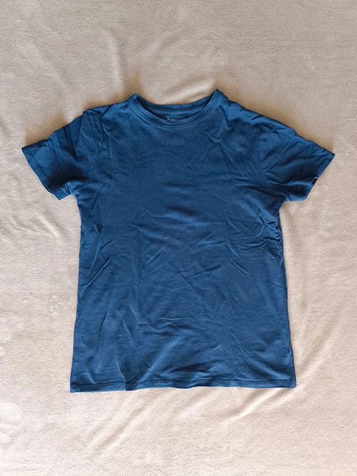 T-shirt bleu taille 12 ans