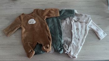 Lot 4 pijamas naissance 
