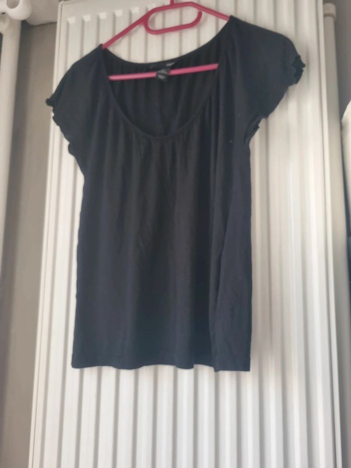 Tee-shirt noir h&m taille s - photo numéro 2