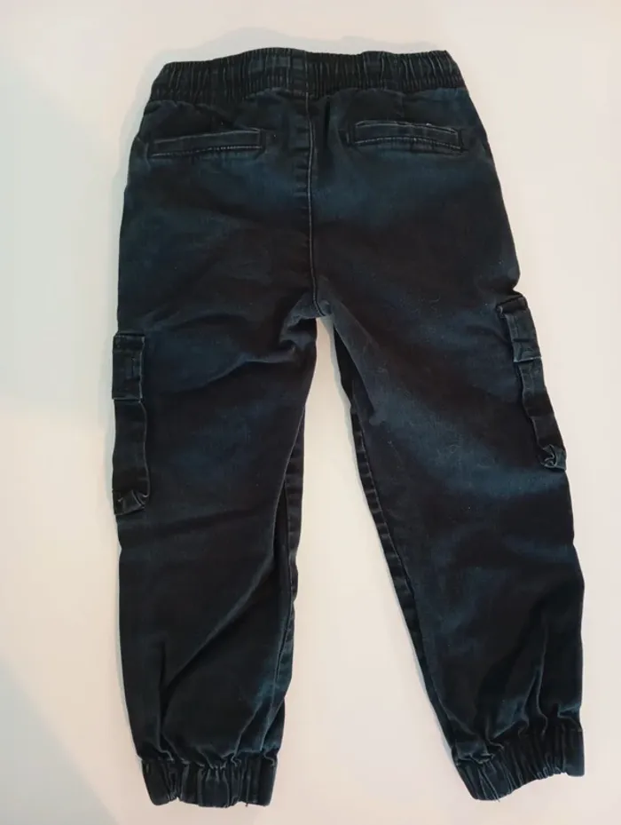 Pantalon cargo noir Kiabi 3 ans - photo numéro 2