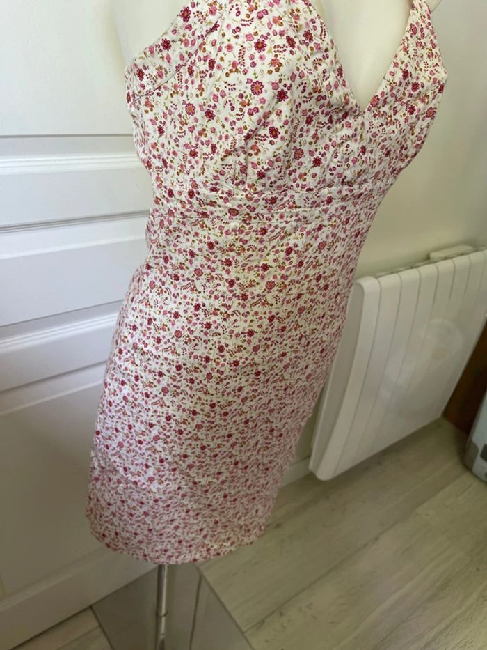 Robe dos nu - photo numéro 7