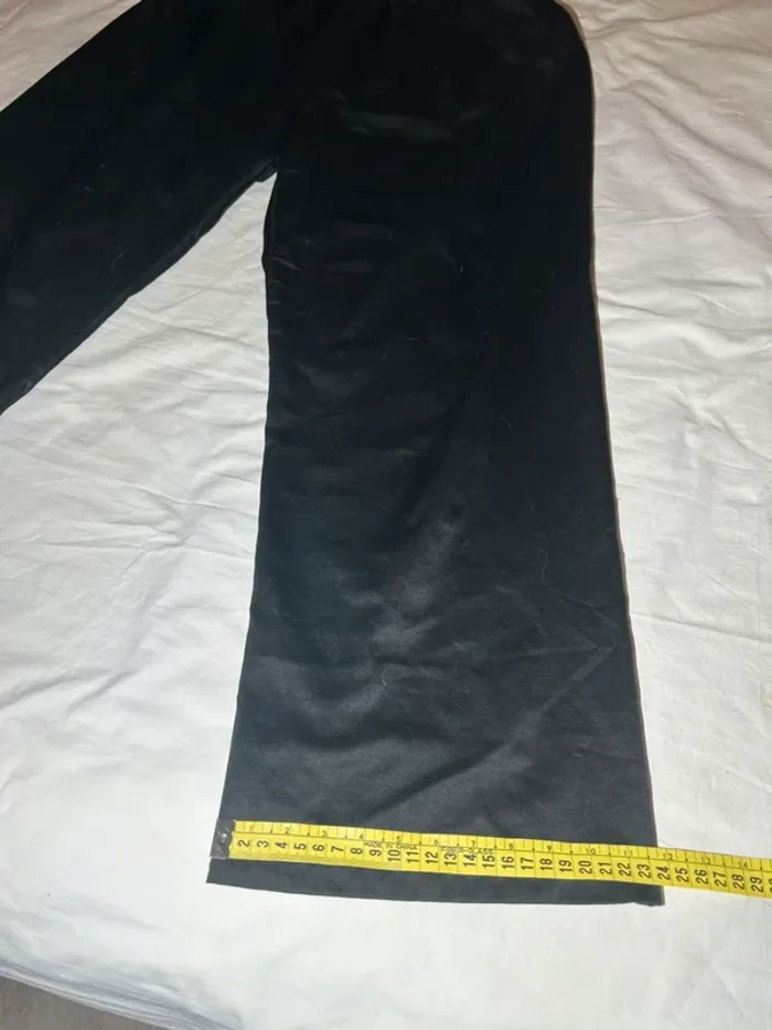 Pantalon noir - photo numéro 4