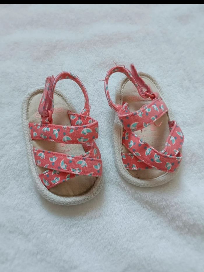 Chaussures bébé 6/12 mois