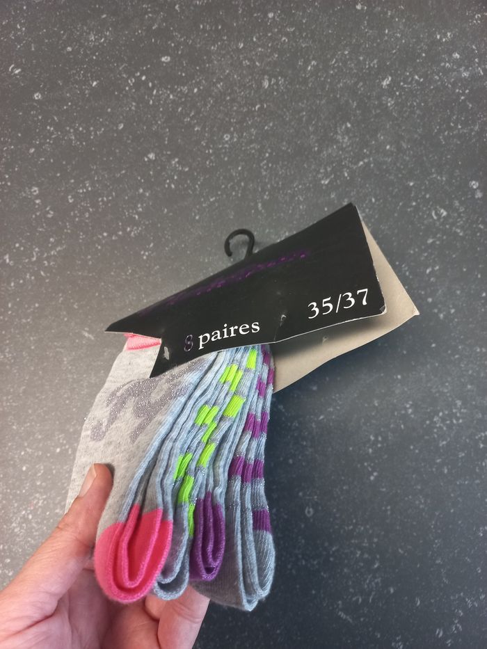 4 paires de chaussettes neuves 35/37 - photo numéro 7