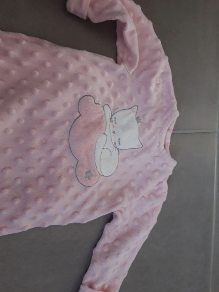 Pyjama/dors bien chaud kiabi 6 mois - photo numéro 4