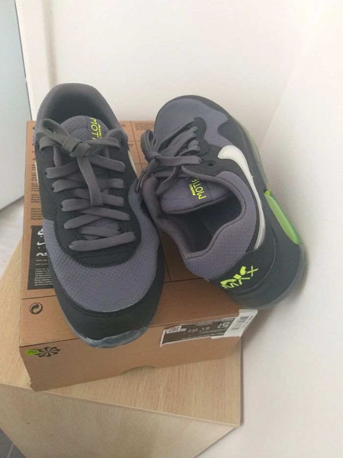 Basket air max neuve - photo numéro 3