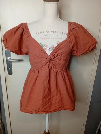 Jolie blouse 88% Coton et 12% Lin taille 40
