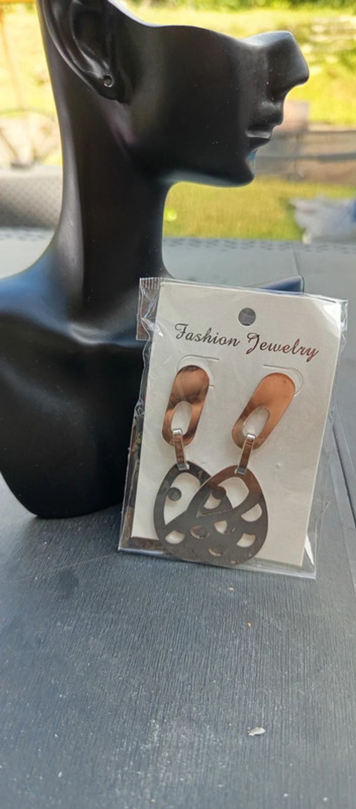Boucles d'oreilles ovales a motifs femme - photo numéro 2