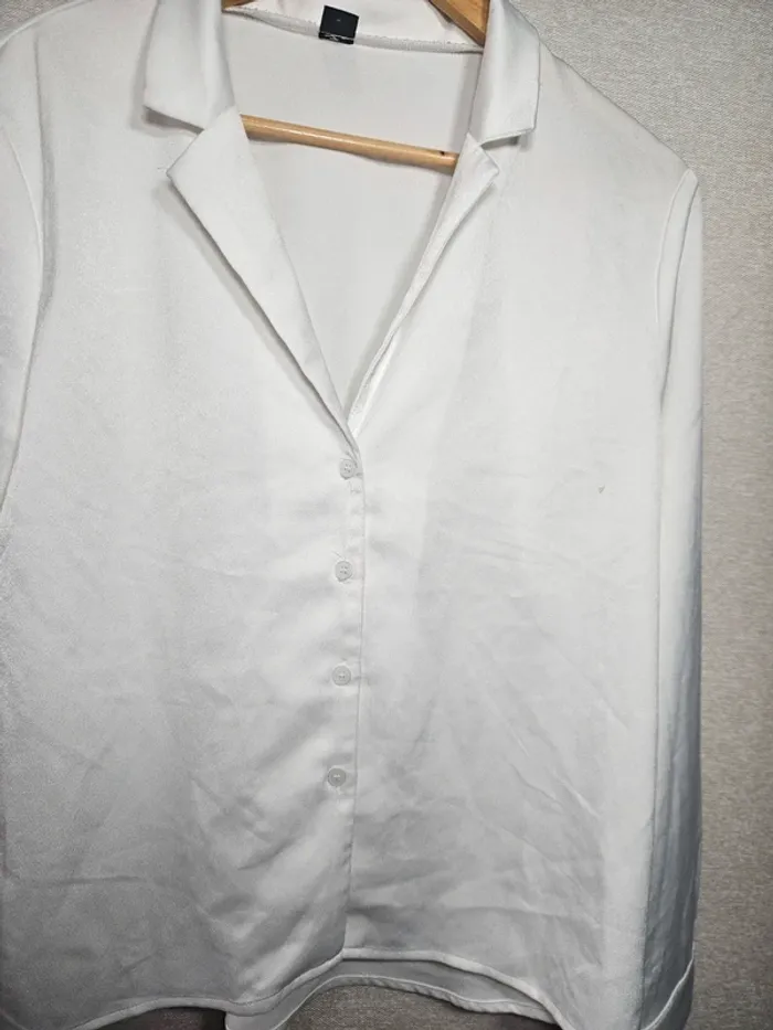 Chemise blanche - photo numéro 3