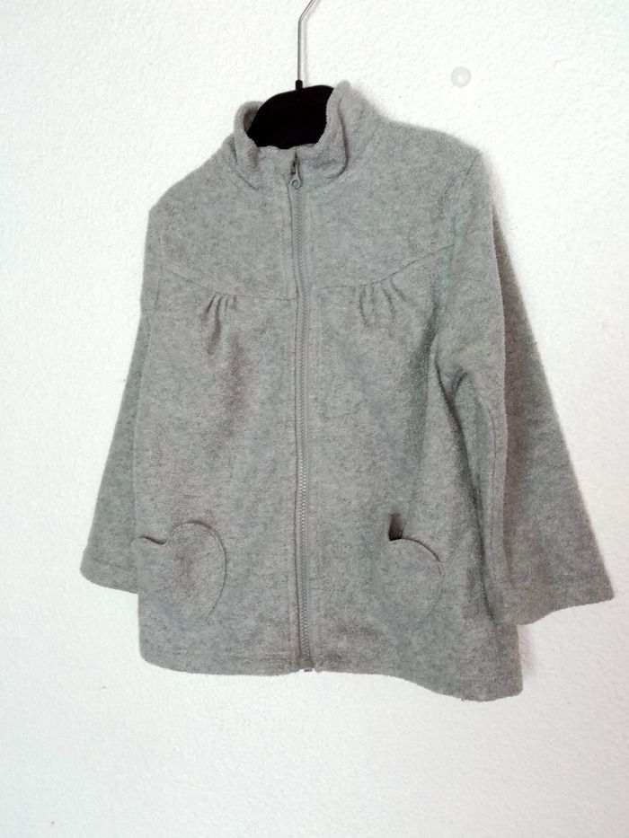 3 ans  kidkanai veste, gilet polaire zippé gris poche en forme de cœur toutes saisons /Excellent état - photo numéro 10