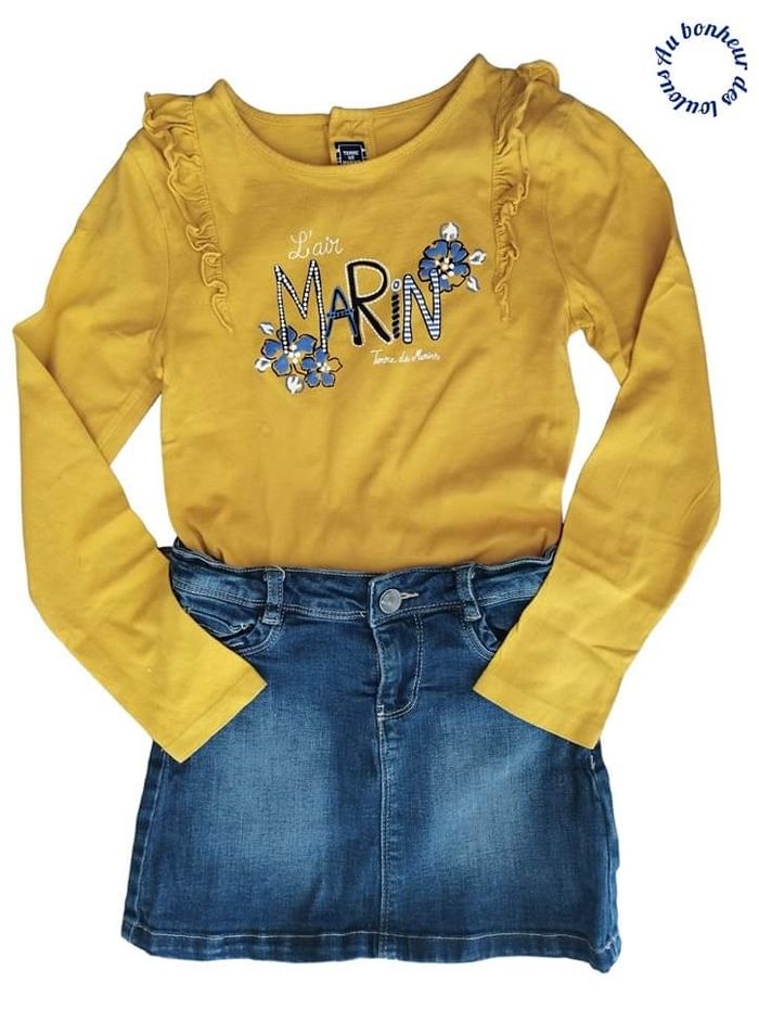 6-7 ans ensemble teeshirt terre de marin (7 ans) et jupe Okaïdi (6 ans)