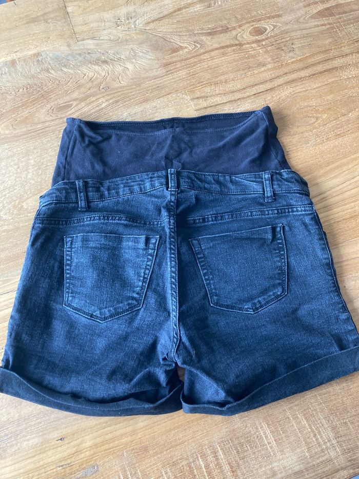 Short de grossesse - photo numéro 2