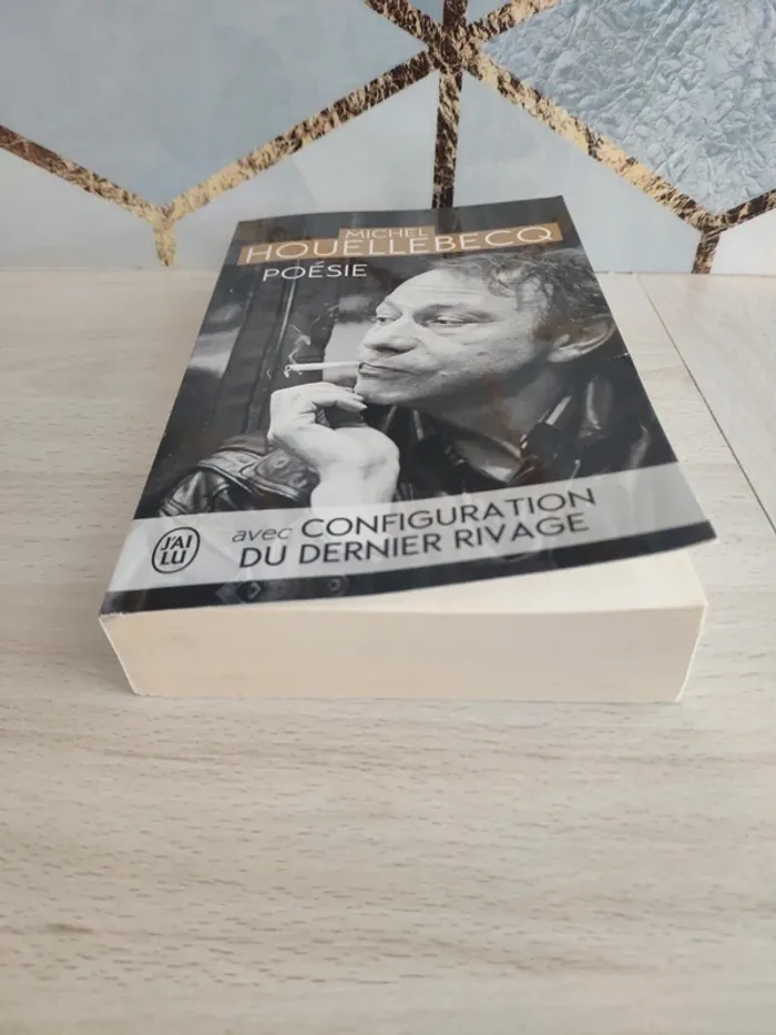 Livre poche poésie Houellebecq j'ai lu avec configuration du dernier rivage - photo numéro 2