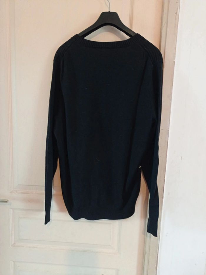 Pull homme Col en V - photo numéro 2