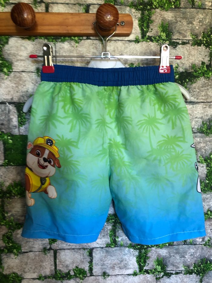Short de bain 8 ans - photo numéro 2