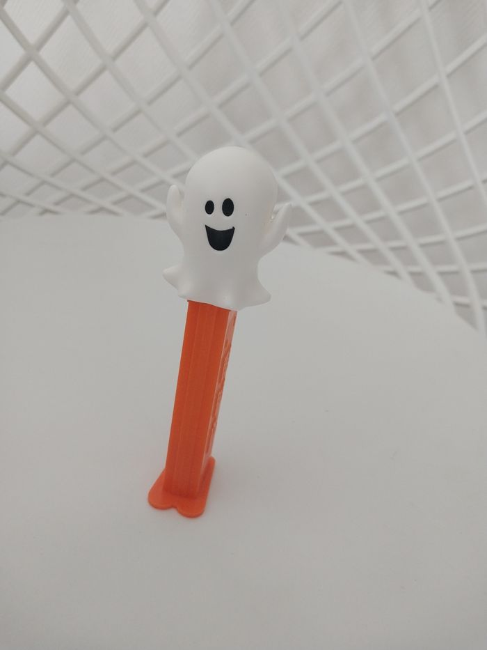 Distributeur pez Fantôme