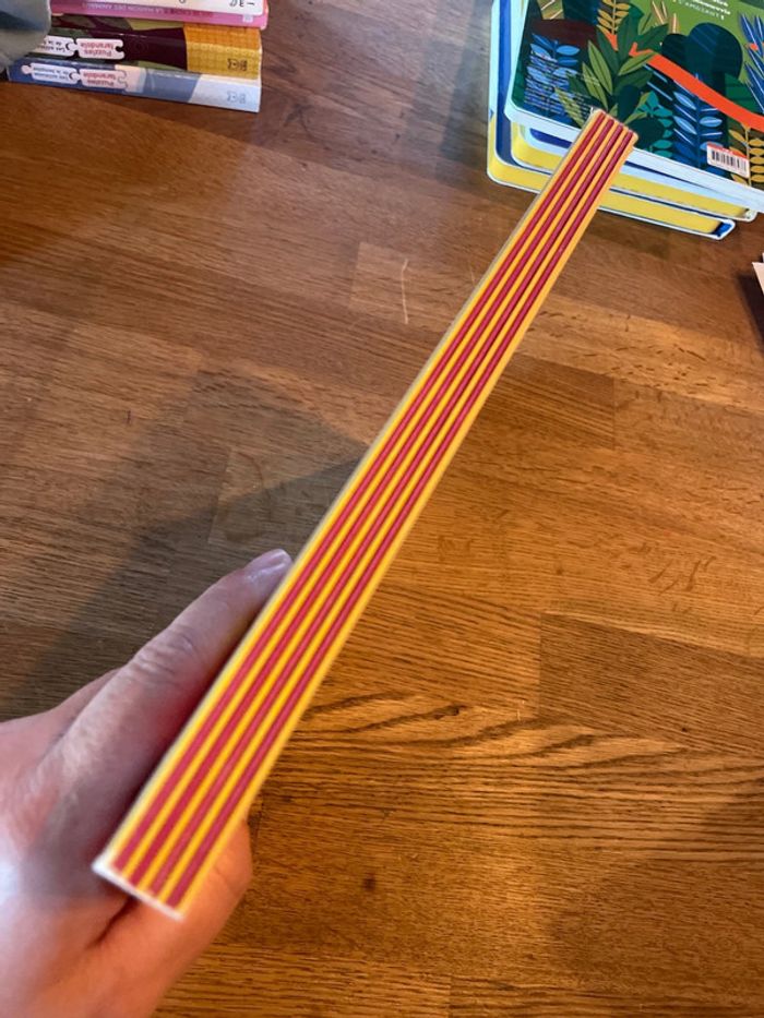 Livre cartonné Coucou Qui c’est ? - photo numéro 2