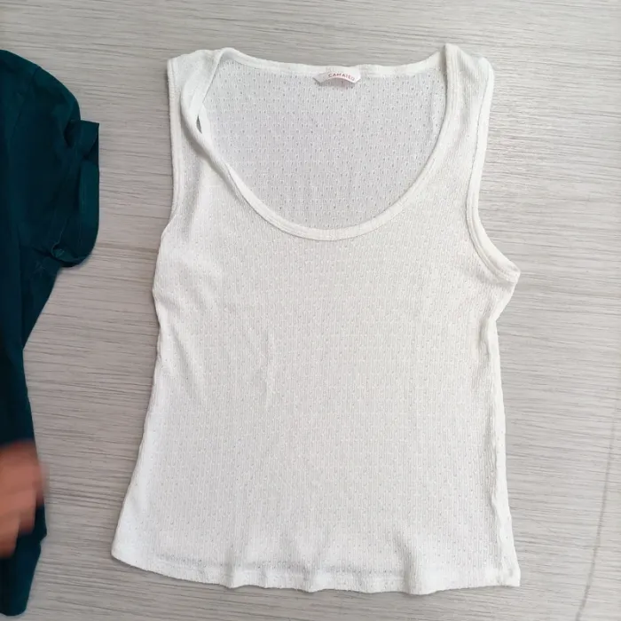 12 hauts Tshirt femme taille S Très bon état  LOT013 - photo numéro 10