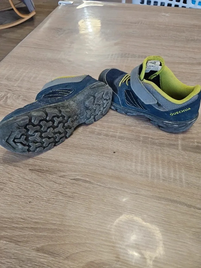 Chaussures de marche 30 - photo numéro 2