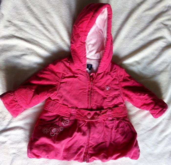 Manteau d'hiver à capuche rose fushia 12 mois "Terre de marin"