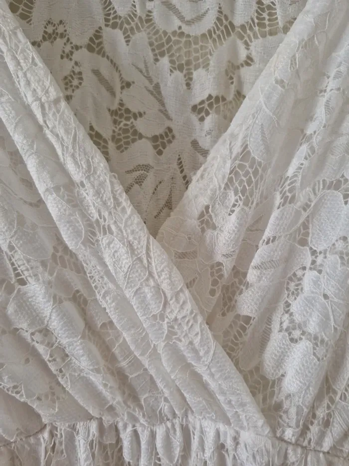 Robe dentelle blanche - photo numéro 7