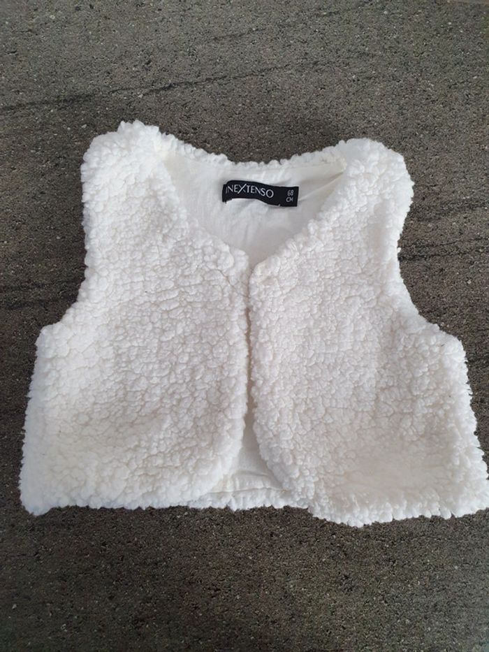 Gilet sans manches.