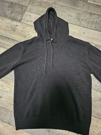 Pull noir