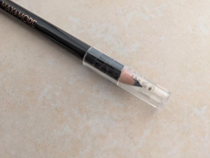 Crayon maquillage yeux neuf