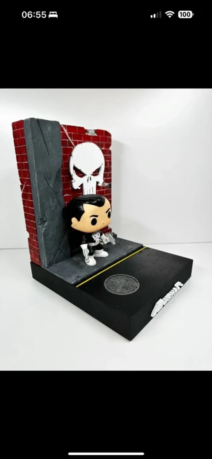 Diorama Funko Pop Punisher – décor urbain - photo numéro 3