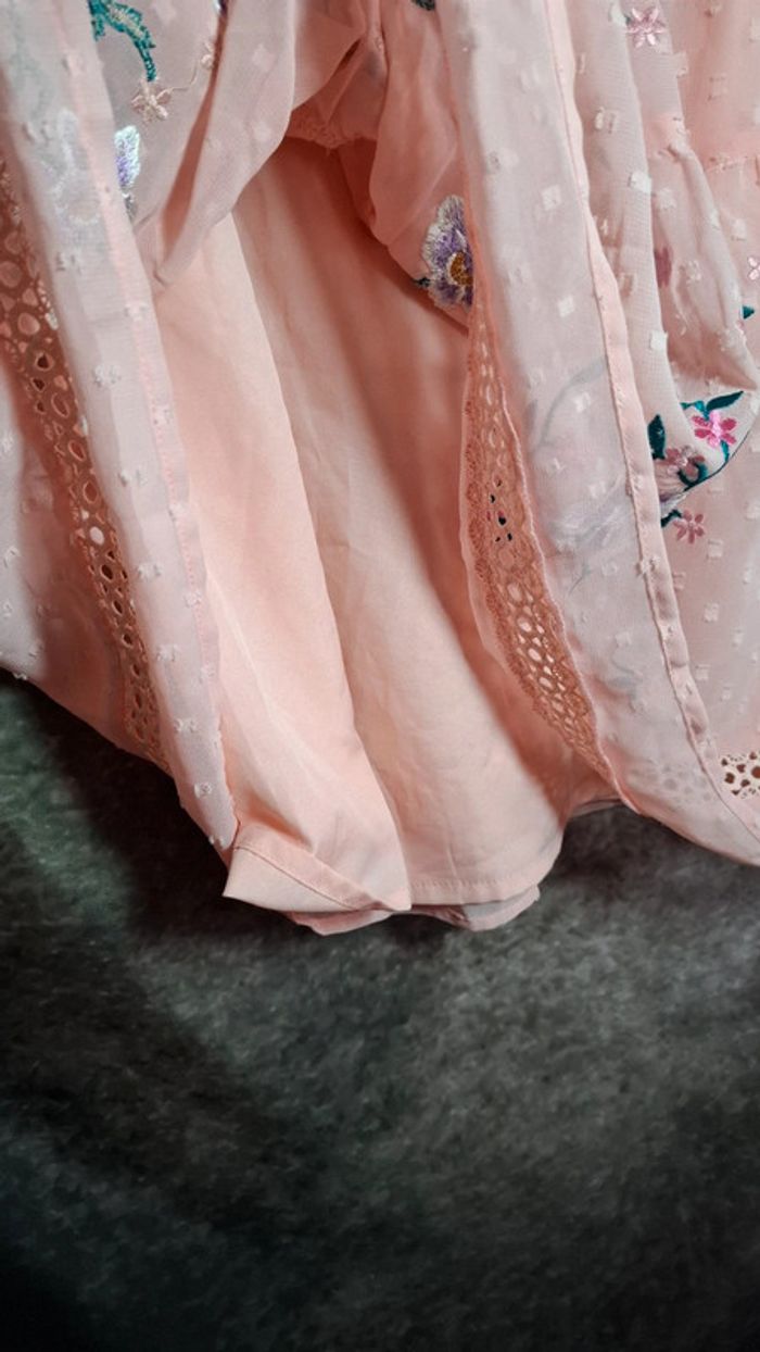 Robe rose broderie fleurs dentelle - photo numéro 18