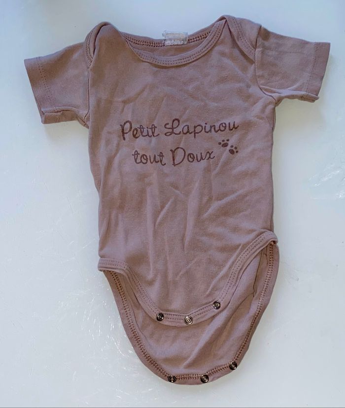 Body 1 mois