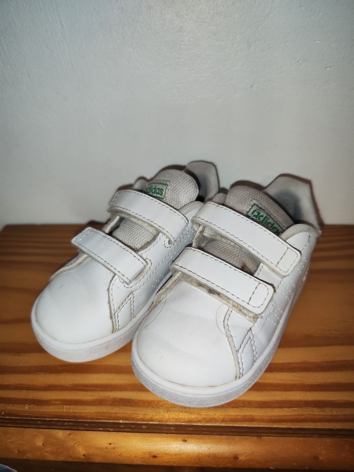 Basket adidas blanche et vert - photo numéro 2